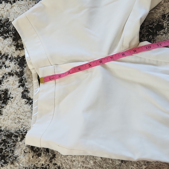 White pants - Picture 4 of 5